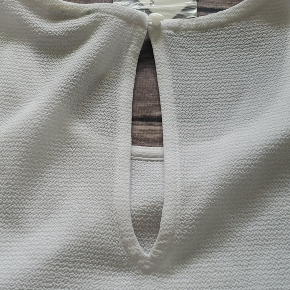 Cato white faux wrap top with adjustable side buckle NWT - Picture 6 of 8